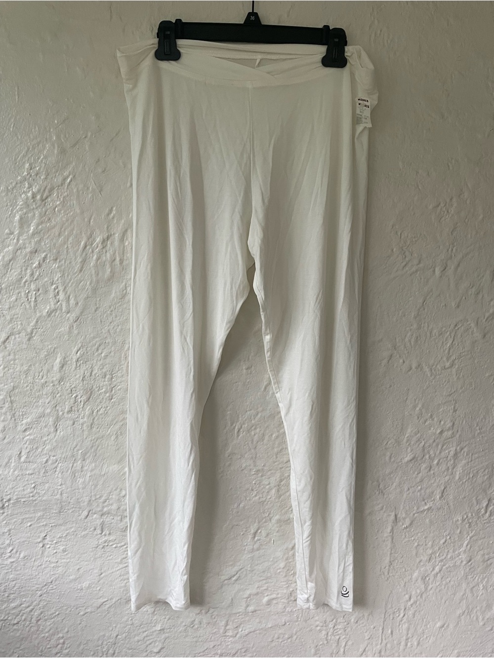 NWT Cuddl Duds white long layering  pants, cross over waistband; size XL